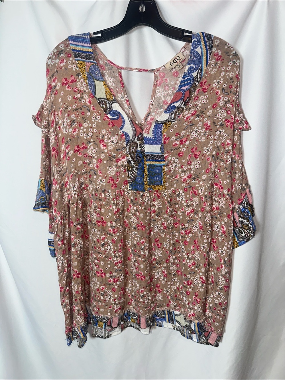 GiGiO Boho Floral Peasant Tunic in Taupe with Blue Trim